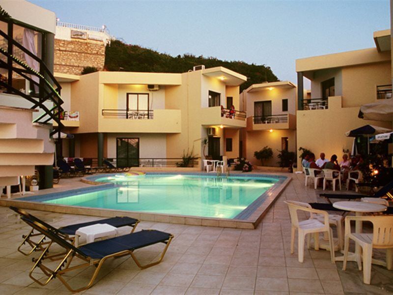 Akasti Hotel Kalamaki  Exterior photo